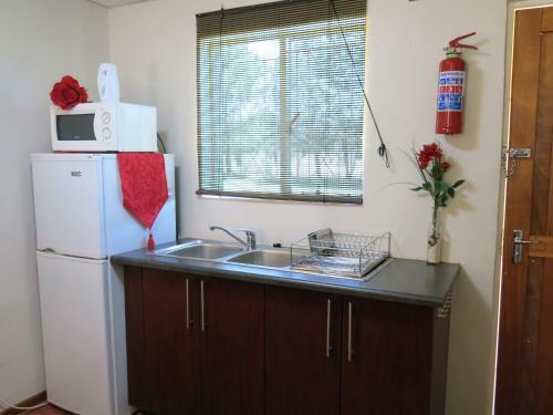 Hostal A Cherry Lane Self Catering And B&B
