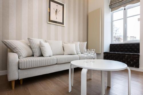 Center City Apartments - Jogailos