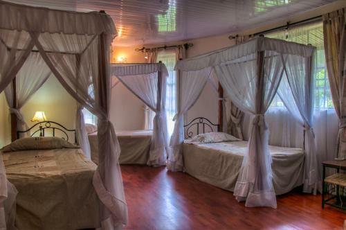 Hotel Poa Place Resort