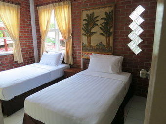 Hotel Mile 36 Lodge