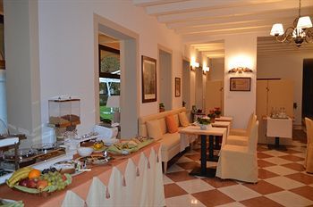 Hostal Relais Barco Zonca