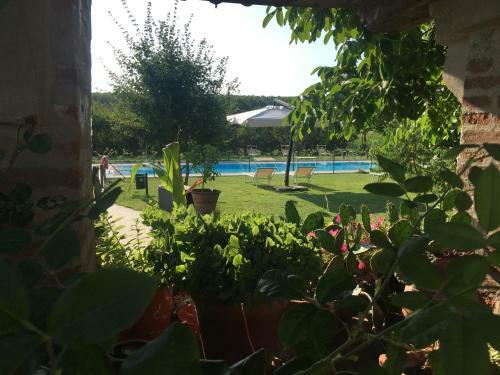 Hostal Agriturismo La Cascinetta