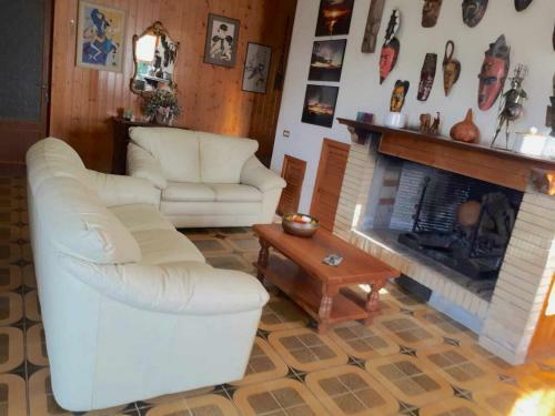 Hostal Holiday Home Miralago Magione