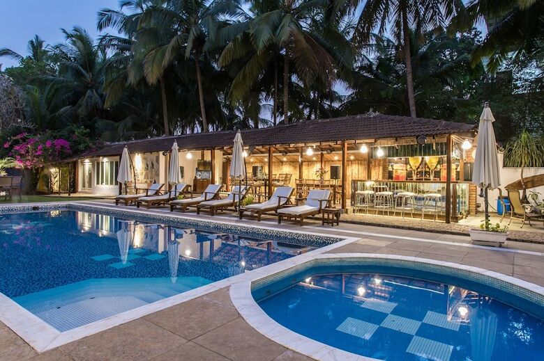 Hotel Safira River Front Resort