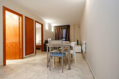 Apartamentos Degas Mikka
