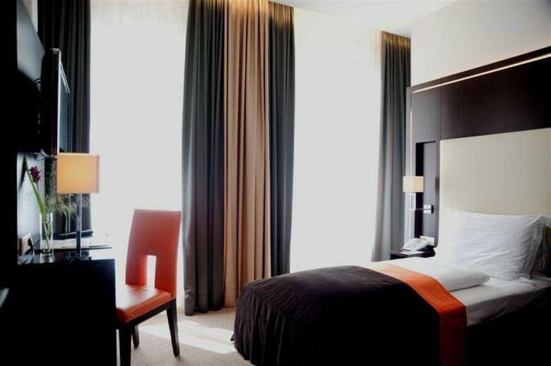 Hotel The Levante Parliament