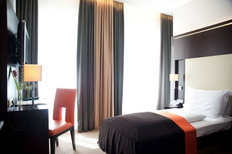 Hotel The Levante Parliament