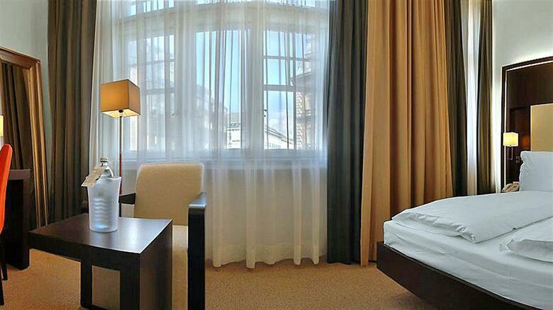 Hotel The Levante Parliament