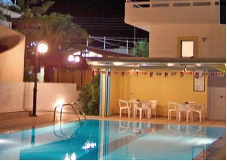 Katia Maria Apartments