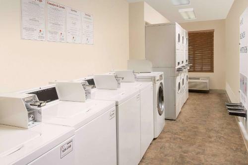 Hotel Woodspring Suites Austin North I-35