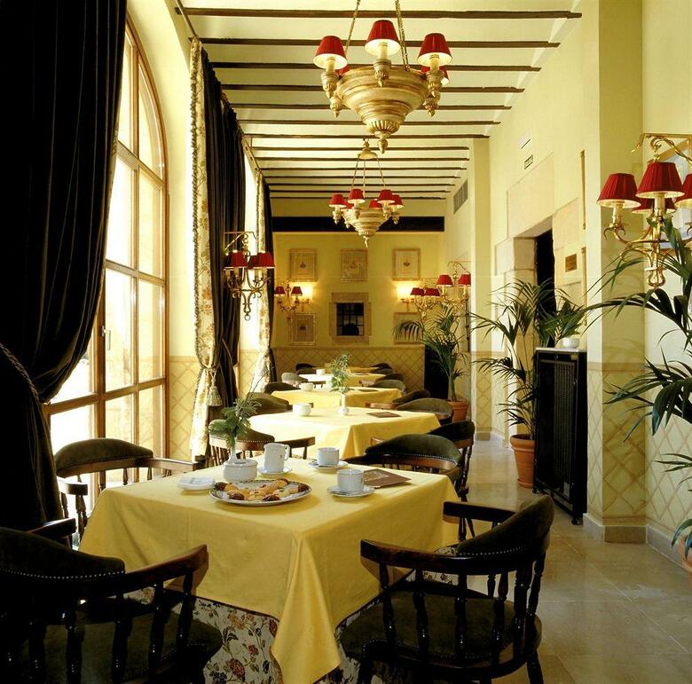 Hotel Parador De Santillana Gil Blas