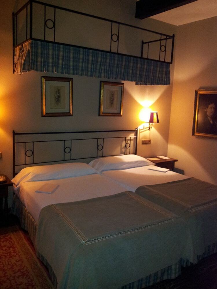Hotel Parador De Santillana Gil Blas