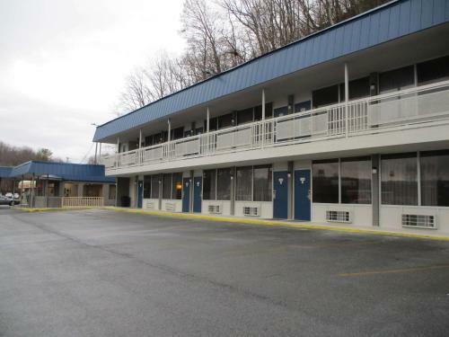 Motel Knights Inn - Chilhowie