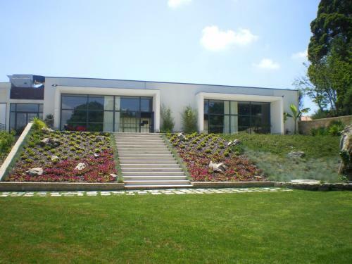 Hotel Vale De Campos