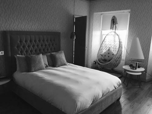 Hostal Sallyport Guest House