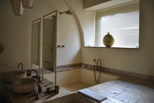 Hostal Castello Camemi