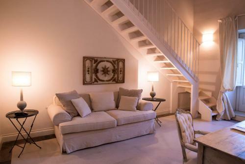 Hostal Castello Camemi