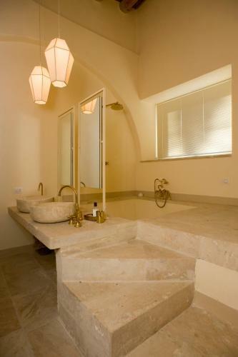 Hostal Castello Camemi