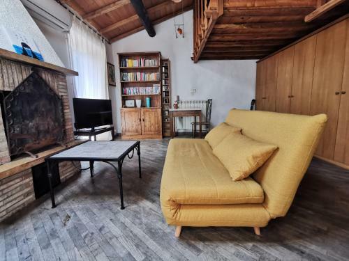 Apartamento Casa Con Soppalco Ad Ariccia