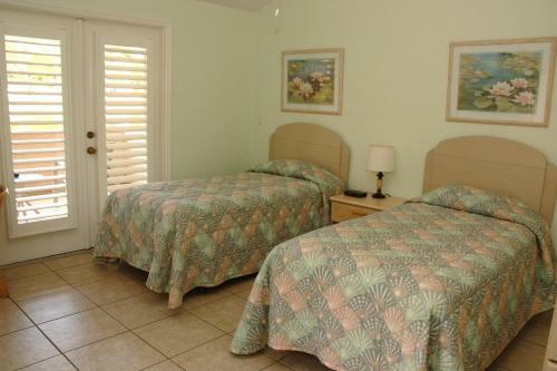 Hotel Rock Lake Resort