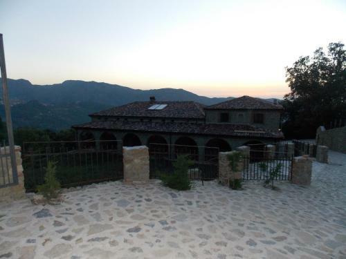 Hostal Agriturismo La Vedetta Dei Nebrodi
