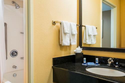 Hotel Fairfield Inn And Suites Mobile