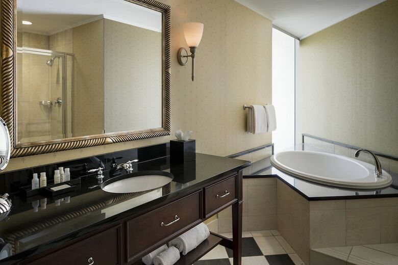 The Battle House Renaissance Mobile Hotel & Spa