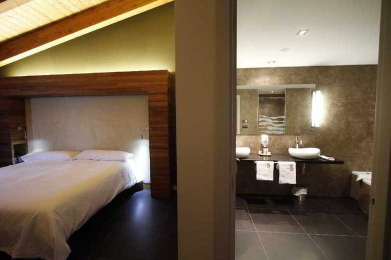 Hotel Spa Aguas De Los Mallos