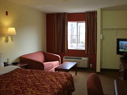 Hotel Home Towne Studios & Suites Tuscaloosa
