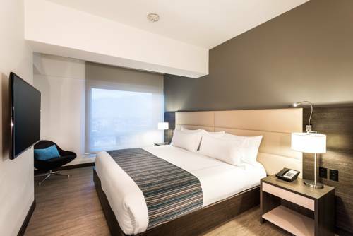 Hotel NH Bogot� Urban 26 Royal