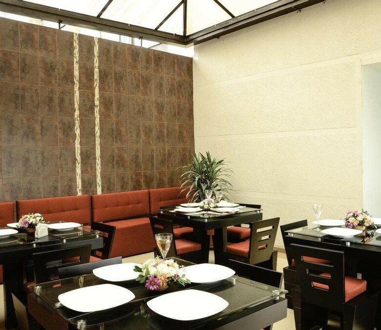 Hotel Parque 63