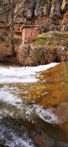 Albergue De Albarrac�n Rosa Br�os