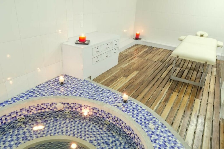 Regency Suites Hotel Boutique