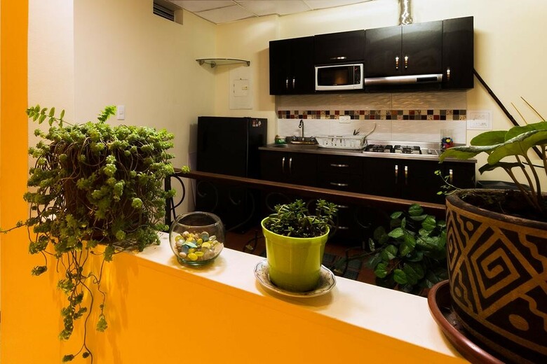 Hostal Alojate In Galer�as