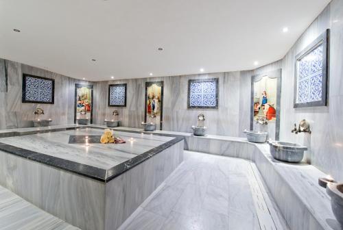 Oz Hotels Antalya Hotel Resort & Spa