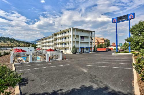 Motel 6 Flagstaff East - Lucky Lane