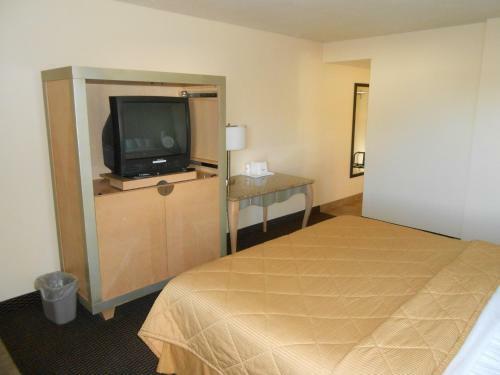 Motel Howard Johnson Inn - Flagstaff