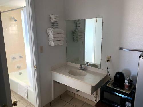 Motel Economy Inn Kingman