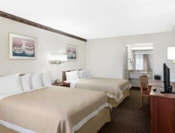 Motel Days Inn West