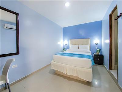 Azu�n Suites Hotel