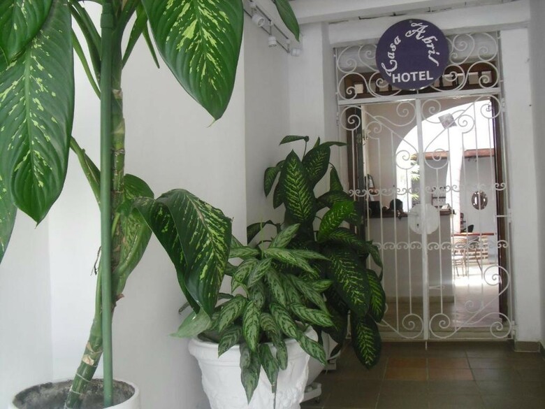 Hotel Casa Abril II