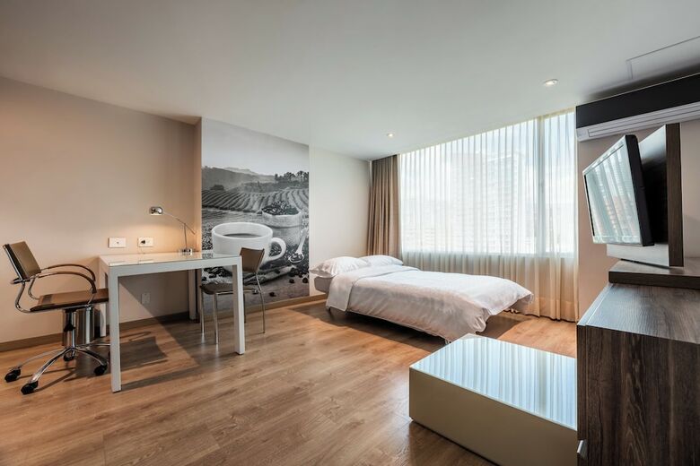 Hotel Holiday Inn Express & Suites Medellin