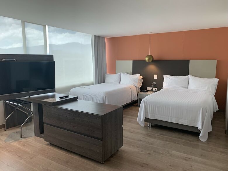 Hotel Holiday Inn Express & Suites Medellin