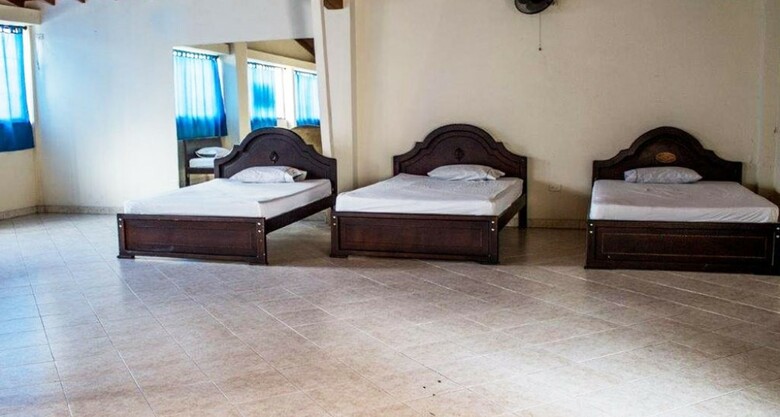 Hotel Paradise La 33