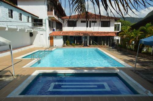 Hotel Campestre La Ribera Del Fonce