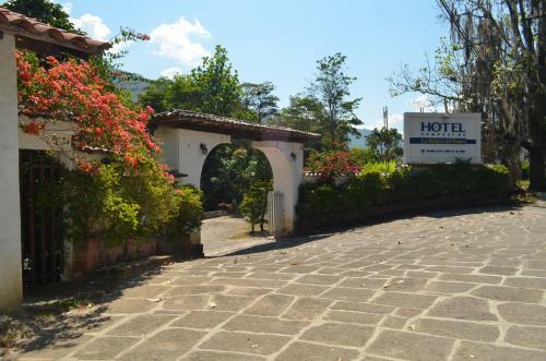 Hotel Campestre La Ribera Del Fonce