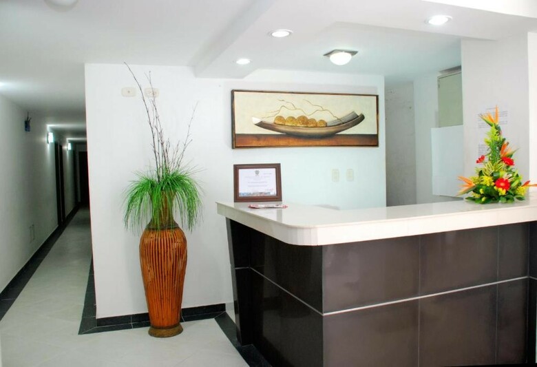 Hostal Parque Real