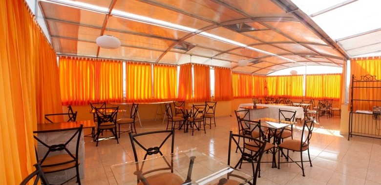 Hotel Tikary