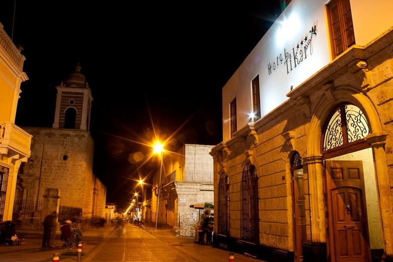 Hotel Tikary