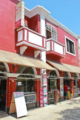 Hostal Huacachina Sunset